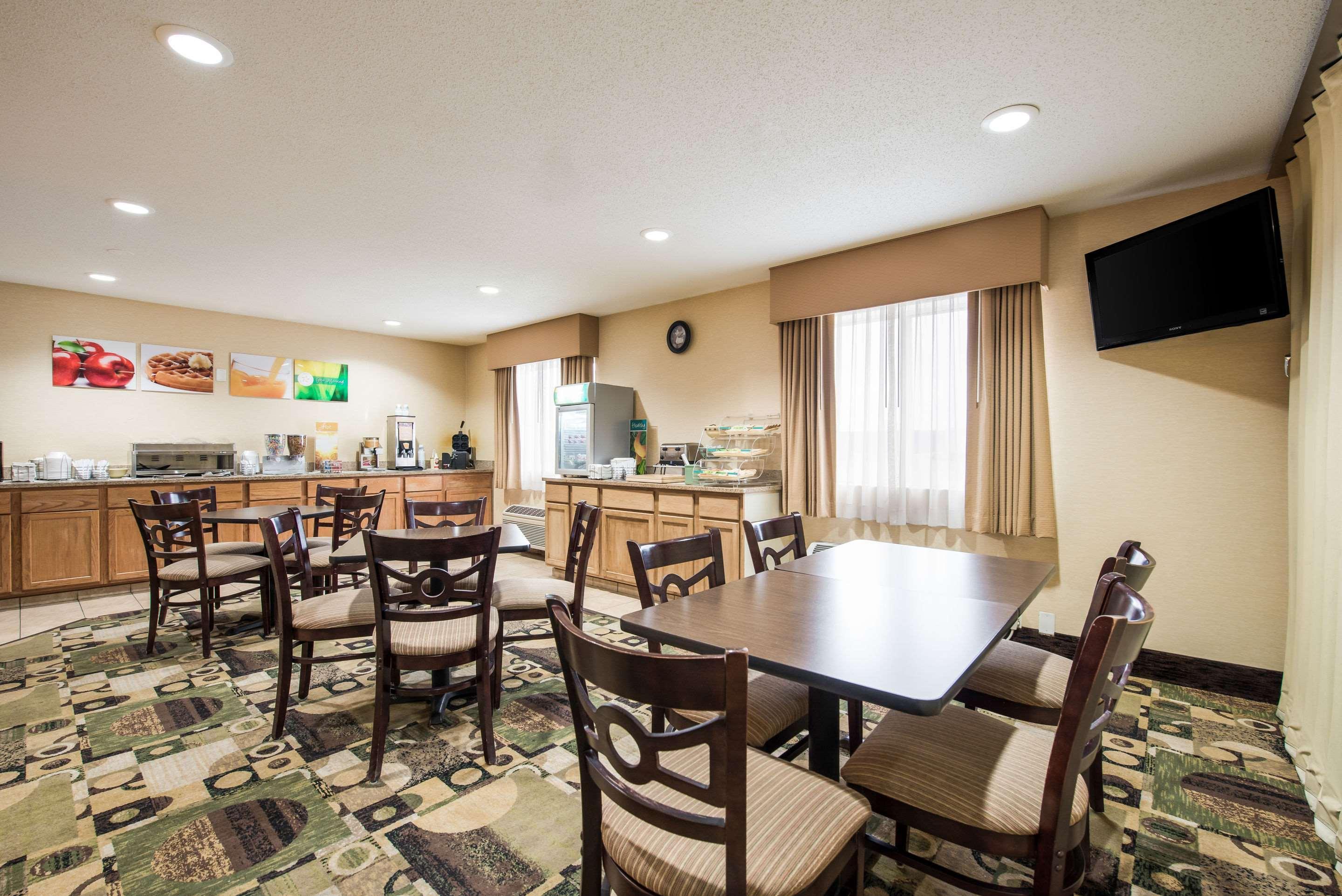 Quality & Hotel Menomonie
